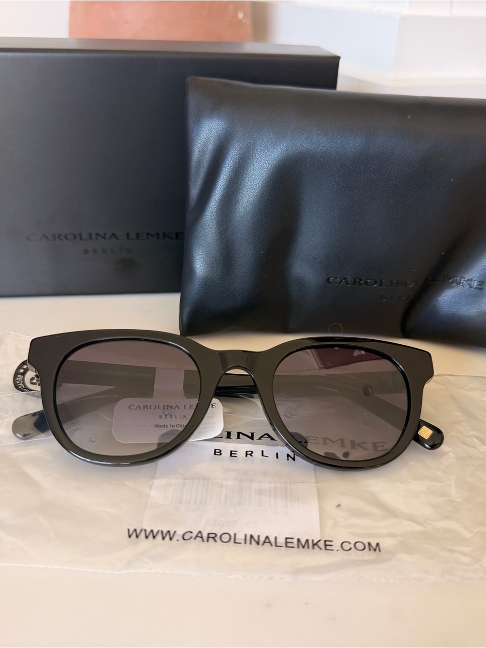 Carolina Lemke Berlin CL9354-01
Black Cat Eye Sunglasses NEW
